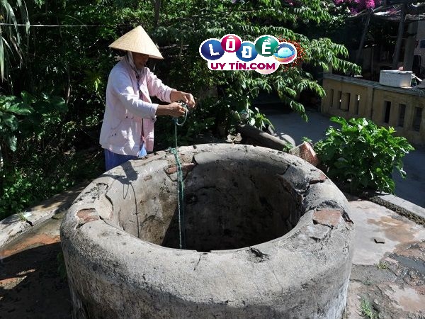 Chiêm bao mơ thấy múc nước giếng báo hiệu điều gì đáng ngờ? 2 Chiêm bao mơ thấy múc nước giếng báo hiệu điều gì đáng ngờ